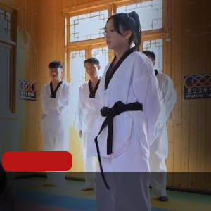 大神Mrber再约身材非常火爆的学妹 干粉嫩的馒头B完美露脸[1V-910M]